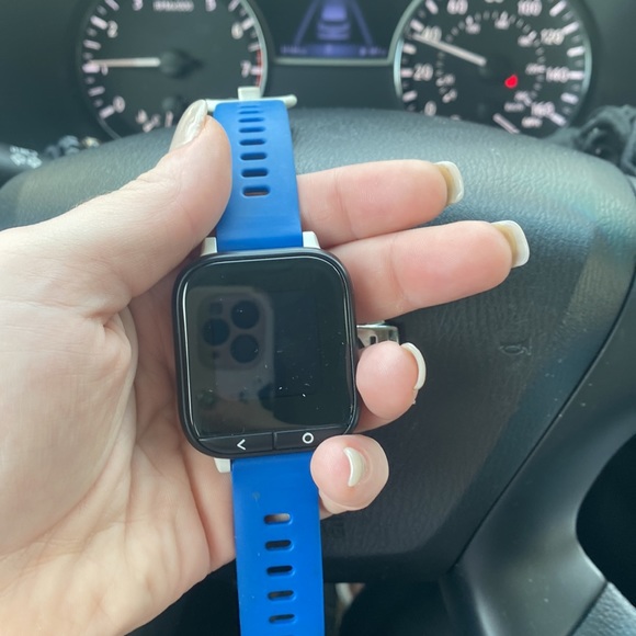 Child’s Gizmo Black Watch With Blue Band “Smart Watch”Can Call Txt Has GPS On It - Picture 4 of 4